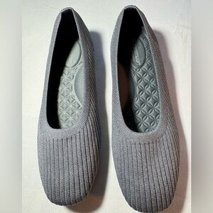 Comfort And Soft NWOT Lightweight Gray Square Toe Slip-On Flats SZ 8